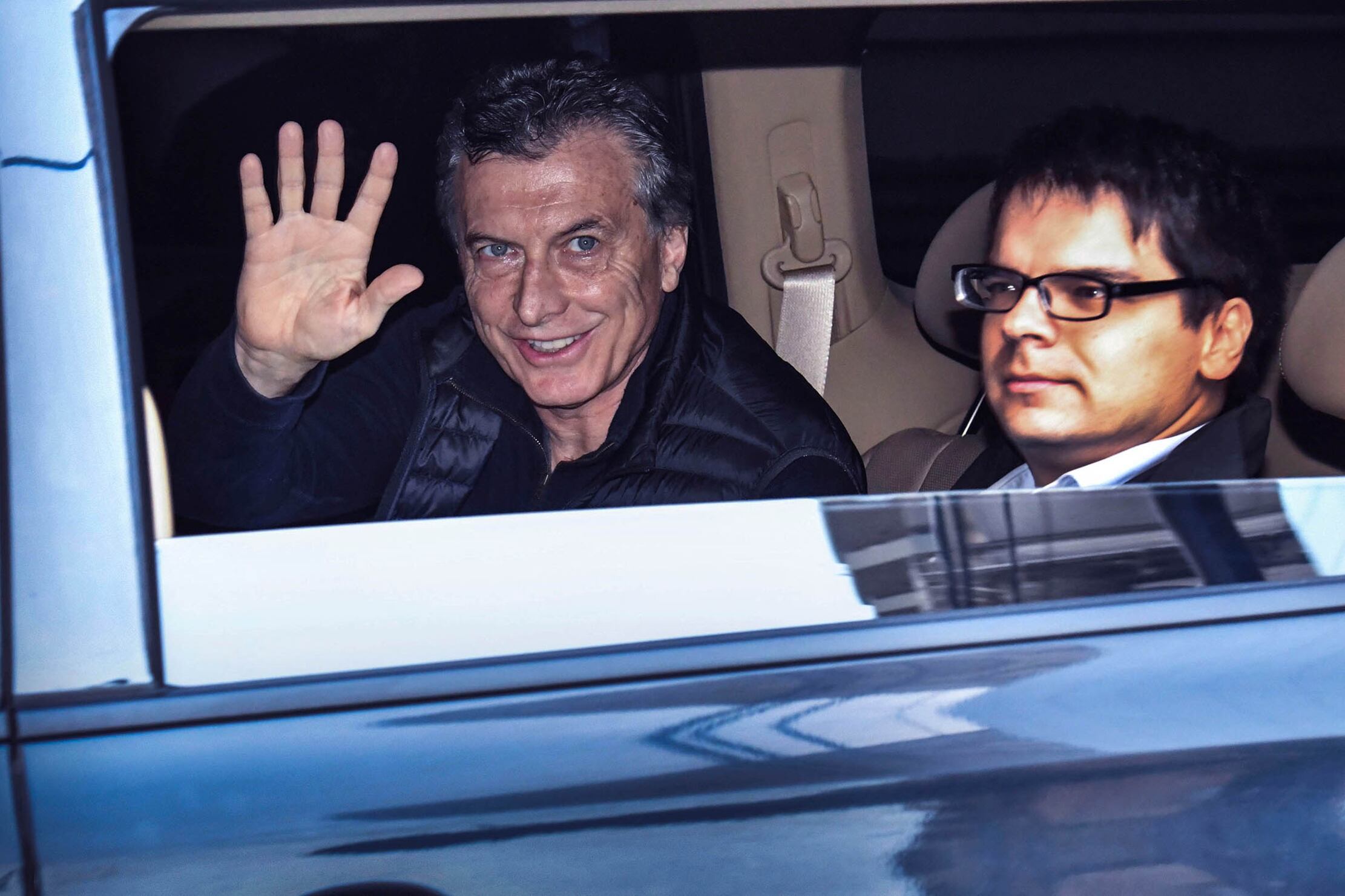 Mauricio Macri y su secretario privado, Darío Nieto, ahora precandidato a legislador porteño.