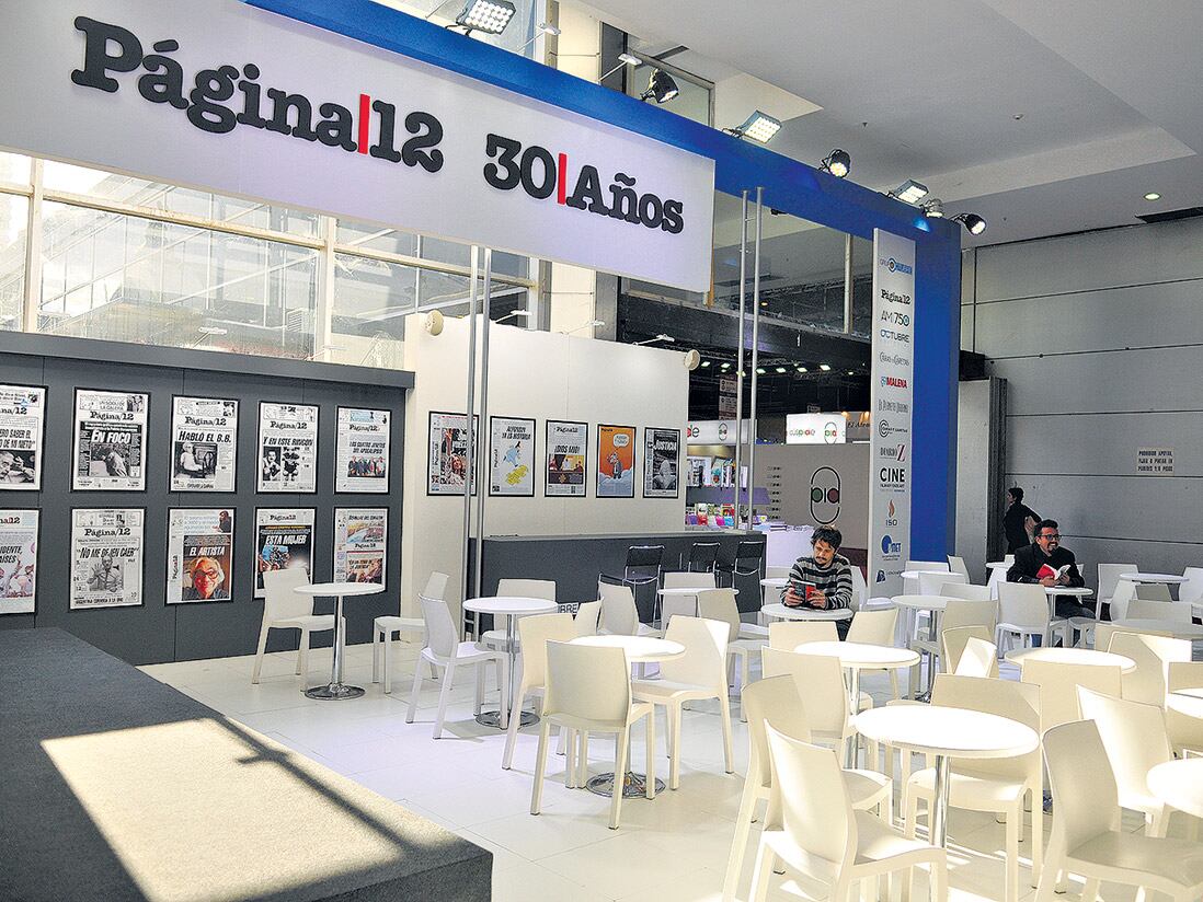 El stand puede ser visitado de lunes a viernes de 14 a 22 y los fines de semana, y el feriado del 1º de mayo, de 13 a 22.