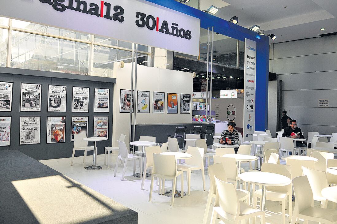 El stand puede ser visitado de lunes a viernes de 14 a 22 y los fines de semana, y el feriado del 1º de mayo, de 13 a 22.