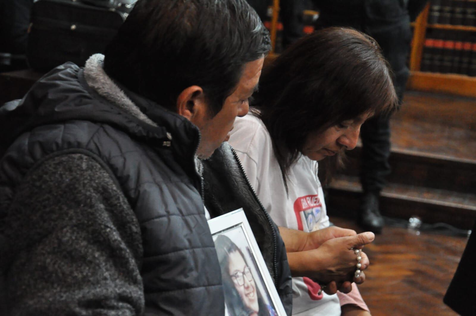 Juan Rueda y Mónica Cunchila, en la lectura de la sentencia. 