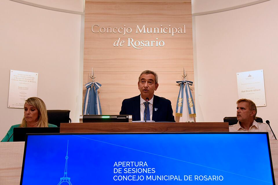 Javkin mostró mapas de delitos y dio cifras de homicidios.