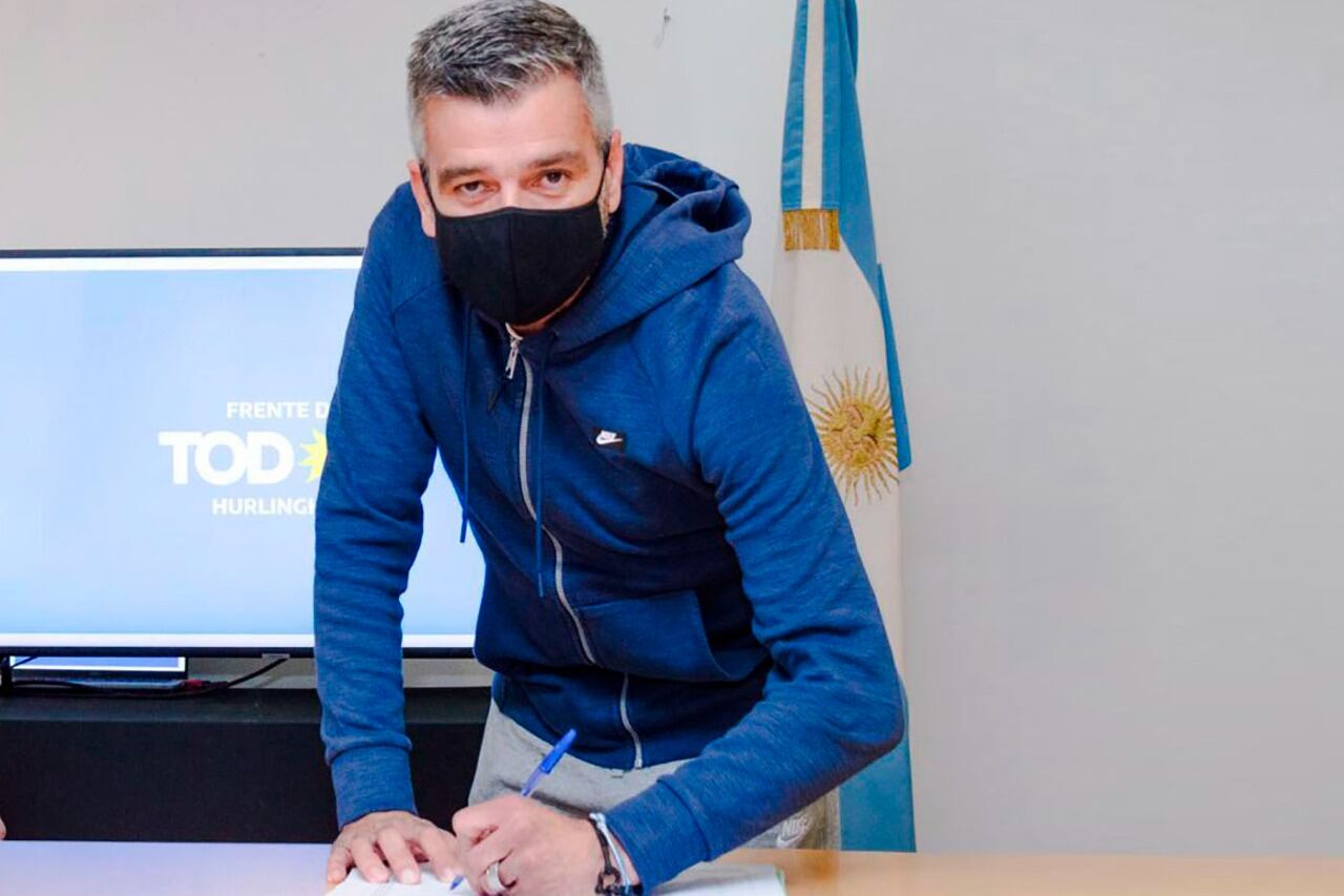 Juan Zabaleta deja la intendencia de Hurlingham y asume este martes a las 18 como nuevo ministro.