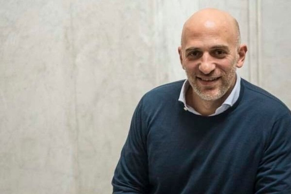 El diputado de la UCR advirtió que Mauricio Macri  "hace rato le viene faltando el respeto al radicalismo".