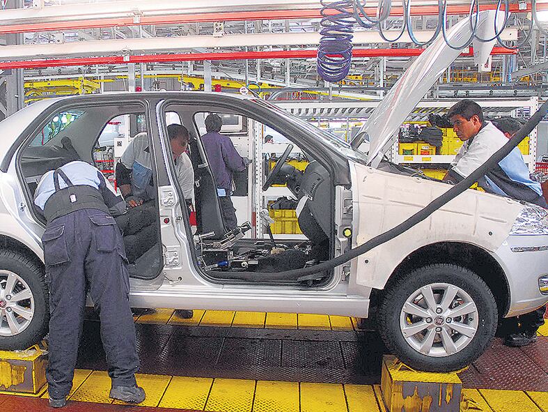 La industria automotriz ha sido uno de los sectores productivos más castigados.