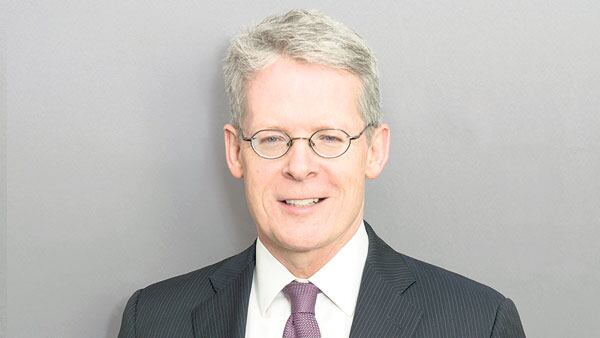 Emmet Flood llega al equipo legal de Trump para imponer una estrategia más agresiva.