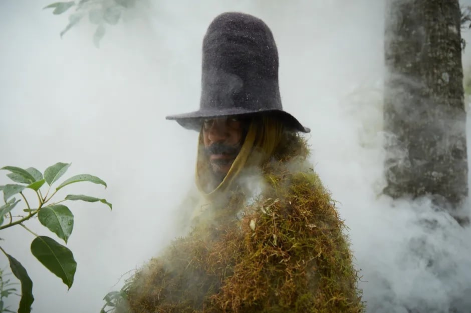 El patagónico sacó un disco maravilloso en varios sentidos, cuyos ingresos serán destinados a reforestar bosques incendiados