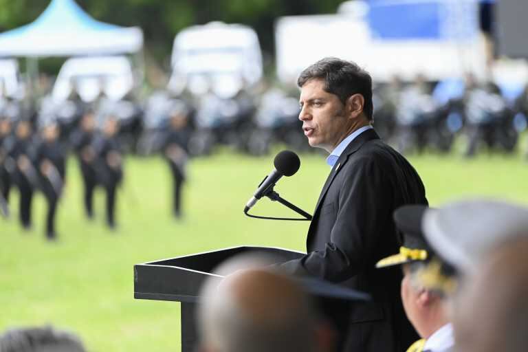 "Un fuerte abrazo de esperanza para cada argentino y argentina", compartió Massa