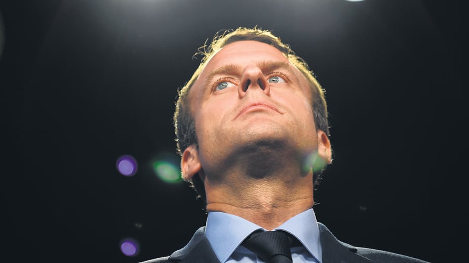 De Macron, que perdió 20 puntos desde mayo, se dice que hizo demasiado, muy rápido y de forma autoritaria.