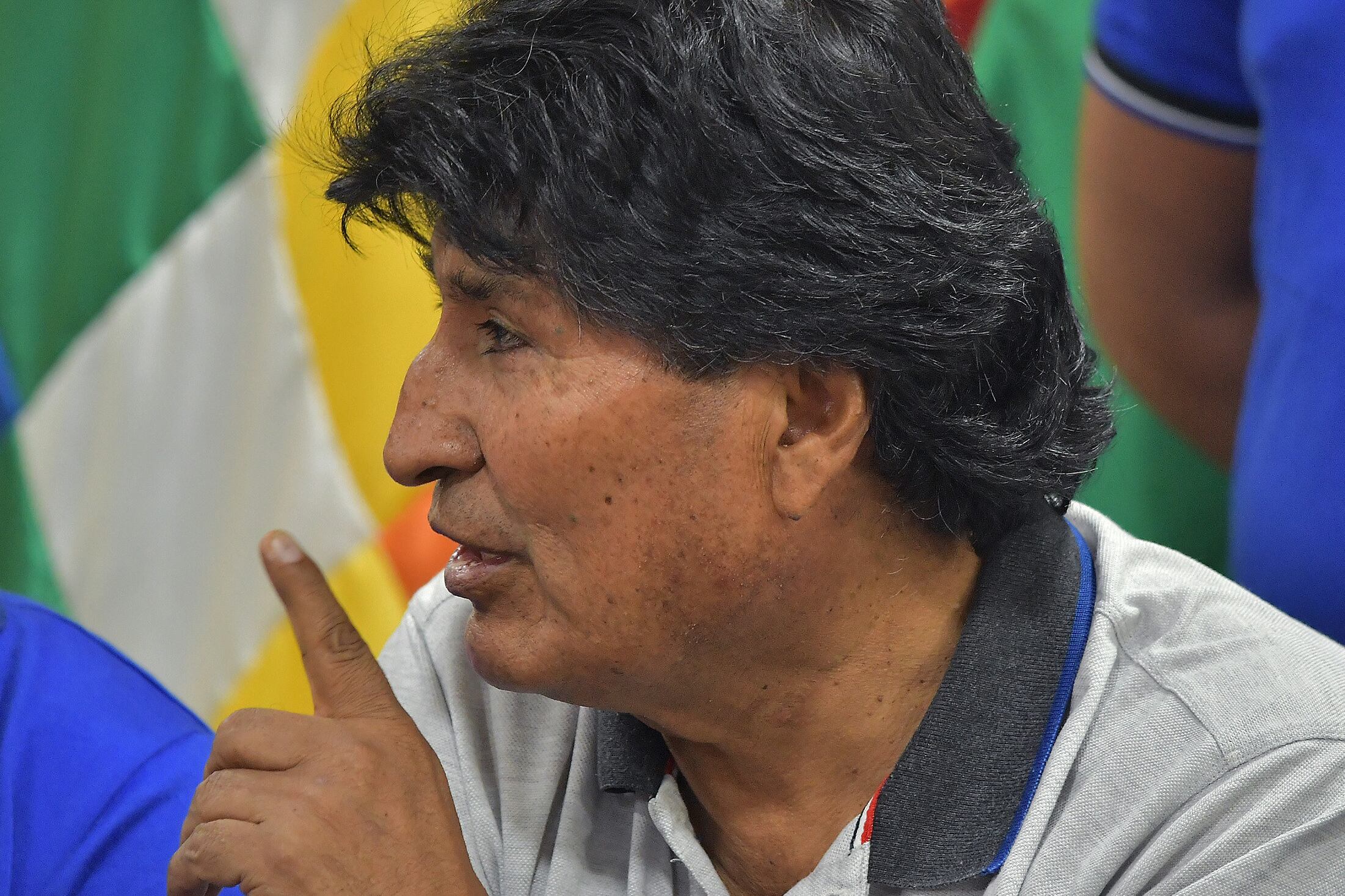 Evo Morales denuncia una "persecución política" para evitar su candidatura presidencial