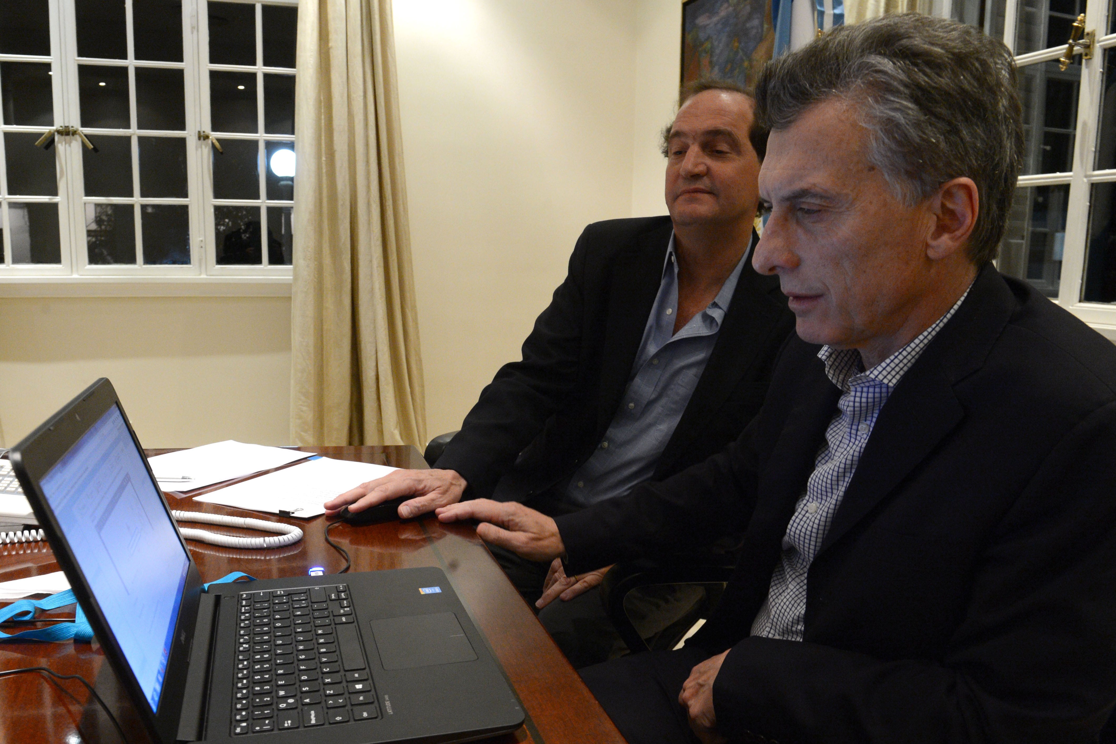 El Presidente junto a su secretario Legal y Técnico, Pablo Clusellas.