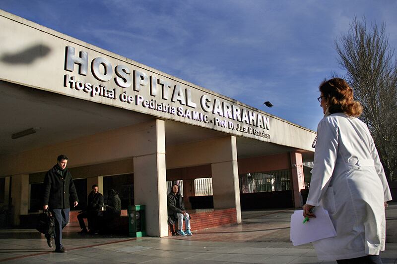 El Hospital Garrahan identificó el adenovirus F41 en dos pacientes de origenes distintos con hepatitis.