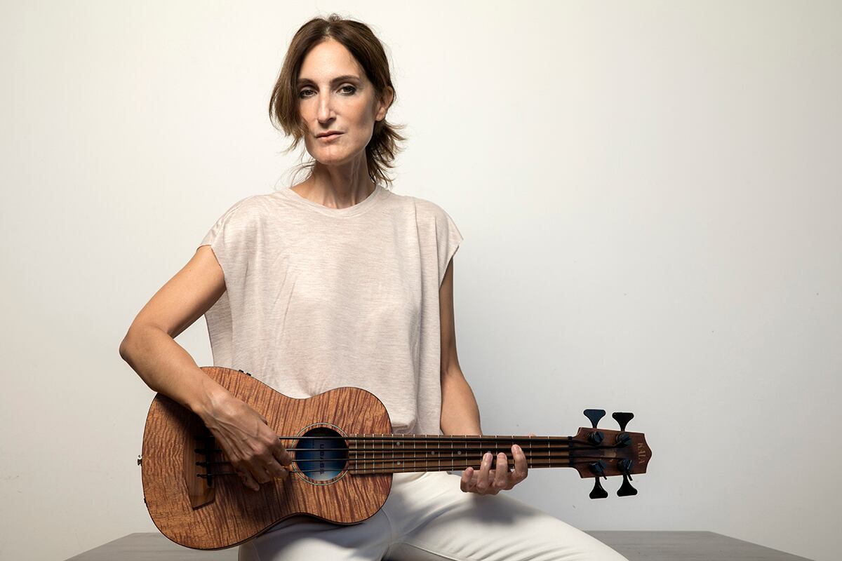 Fénix, el último disco de la cantautora María Eva Albistur.