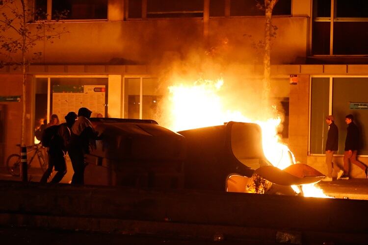 Un momento de los incidentes en los alrededores del Camp Nou.
