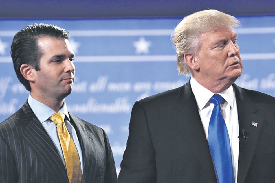 Trump Junior junto a su padre, en septiembre del 2016, al comienzo de la campaña.