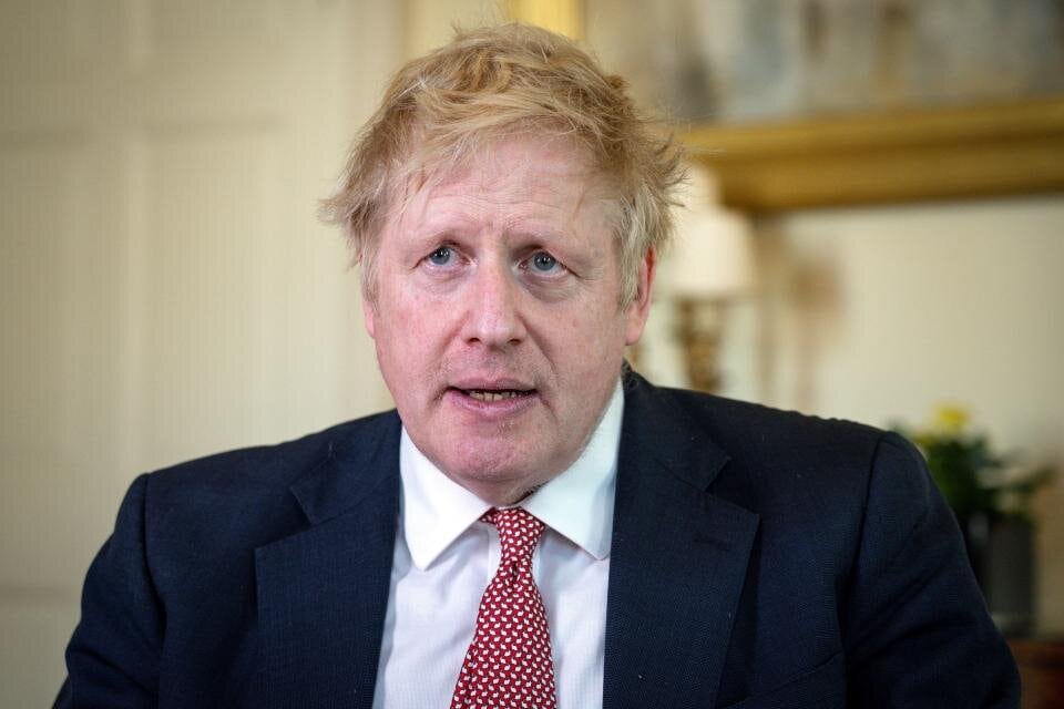 Boris Johnson prepara una disculpa por sus errores de gestión durante la pandemia del coronavirus.