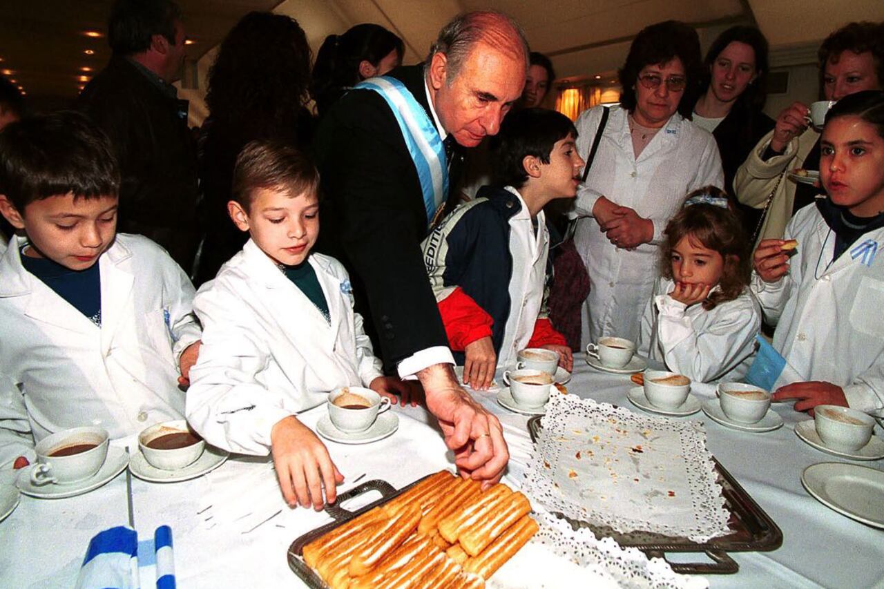 El ex presidente Fernando De la Rúa durante una actividad en Olivos por el 25 de mayo de 2001.