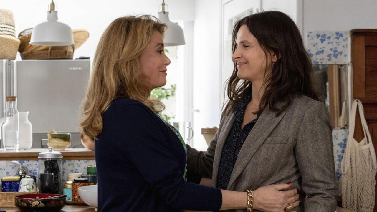 Deneuve y Binoche son madre e hija en la ficción 