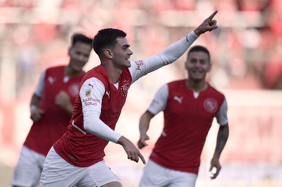 Independiente en el último partido frente a Huracan.