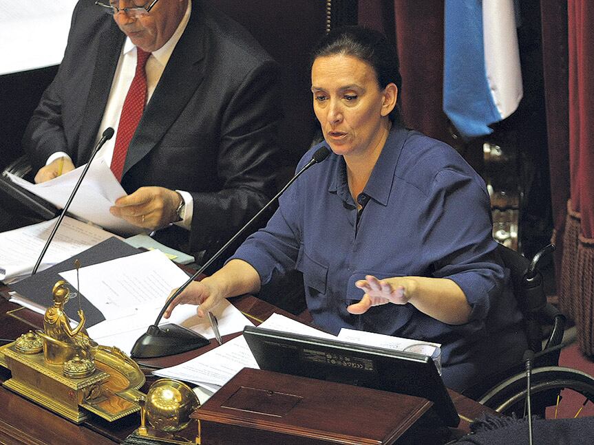 Michetti suma más dolores de cabeza por los manejos de dinero.
