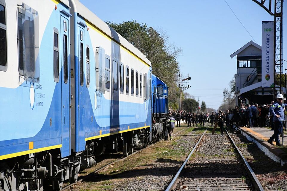 Nadie da respuestas sobre wel futuro del tren y la provincia se desentiende.