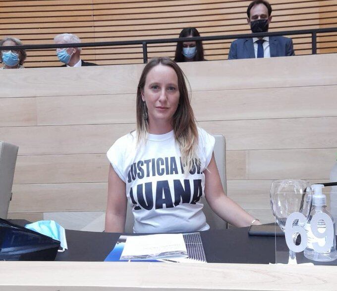 Luciana Echevarría exigió políticas efectivas contra las violencias de género