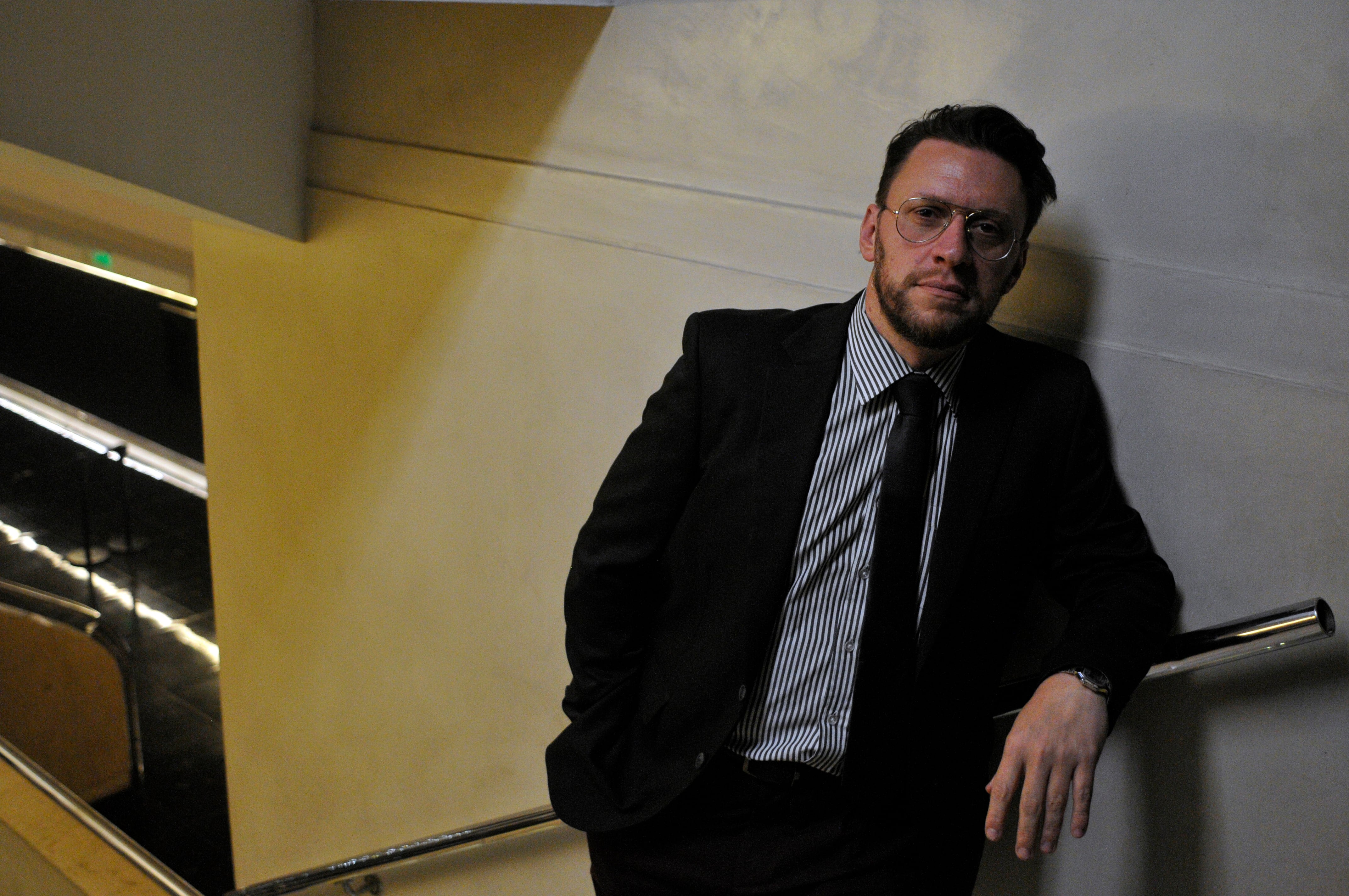 "En este mundo tan virtual cuesta el encuentro, y el teatro es una instancia de encuentro que sigue muy activa"