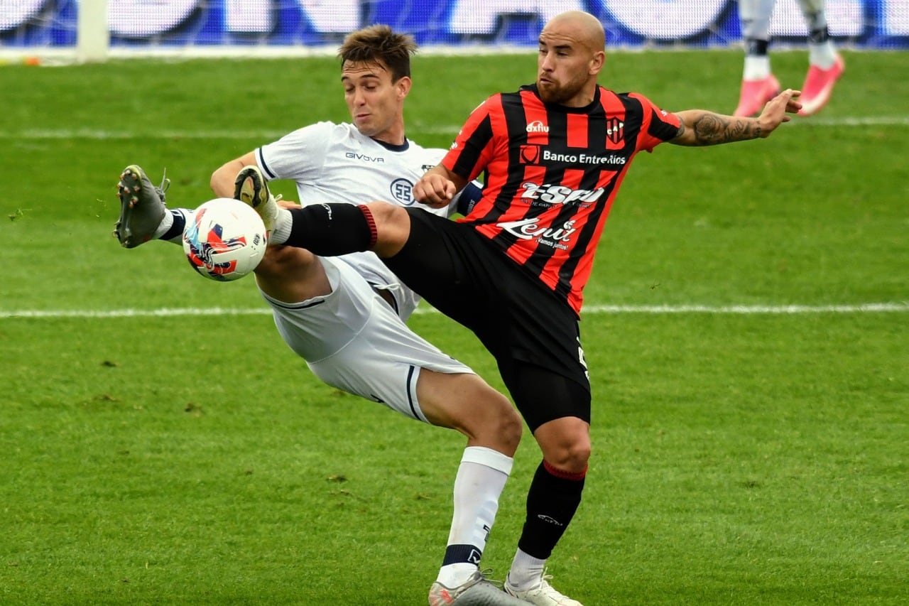 El partido tuvo muy pocos atractivos en Paraná