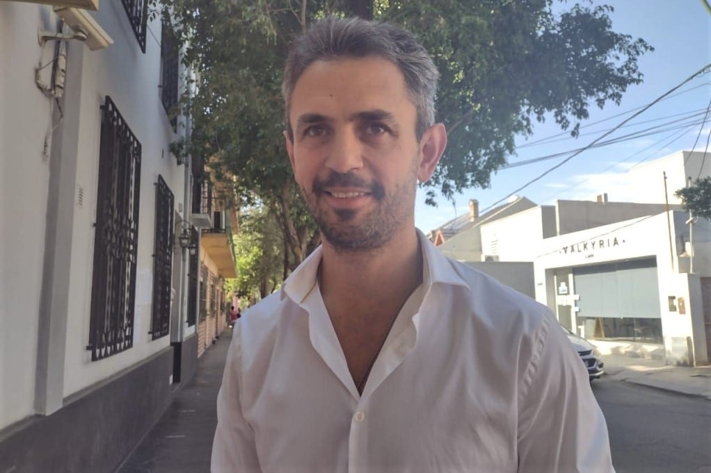 Martín Menem luego de votar.