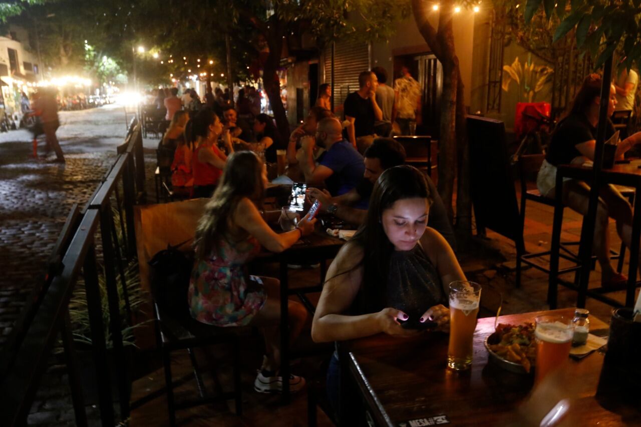 Entre los sectores críticos figuran los restaurantes y las cantinas. 