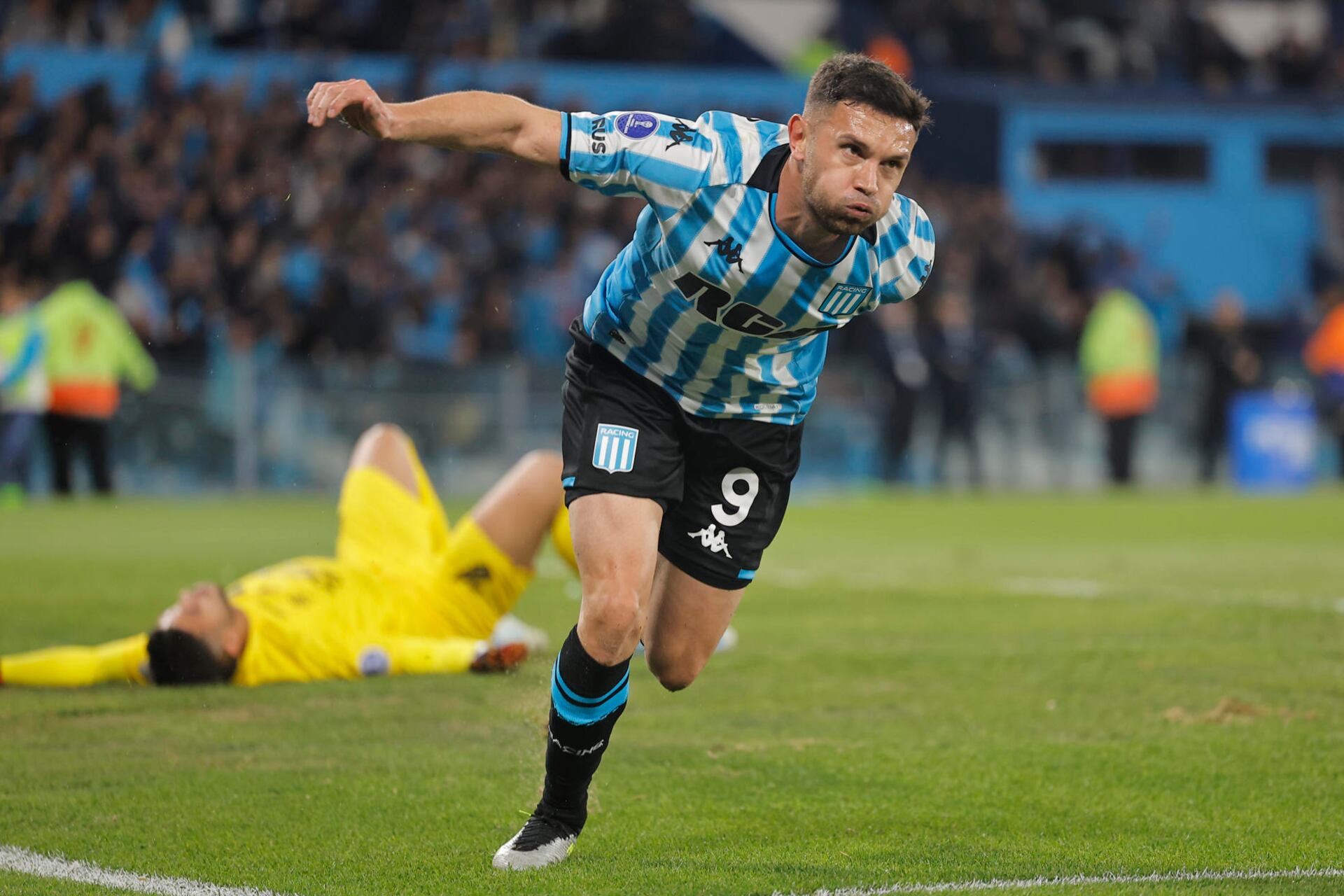 Adrián Martínez convirtió el segundo gol de Racing