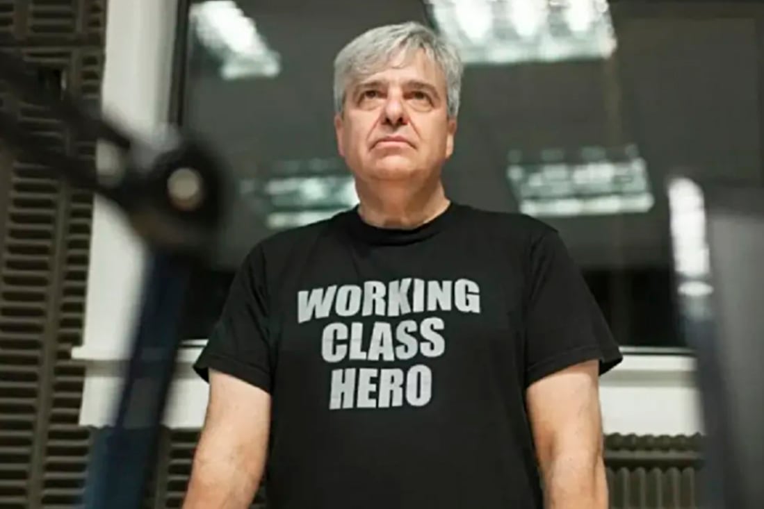 En "Piso 93", Hernández entrevistó a grandes figuras del rock argentino e internacional.