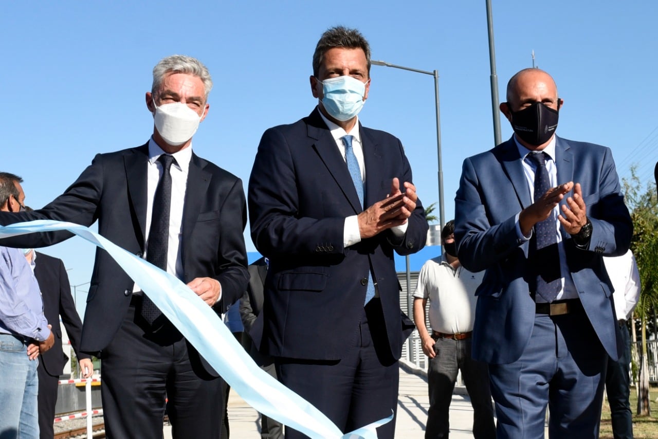 Alexis Guerrera, junto a Sergio Massa y el fallecido ministro Mario Meoni.