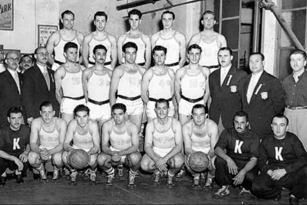 El plantel campeón en el Mundial 1950, luego proscripto por la Libertadora