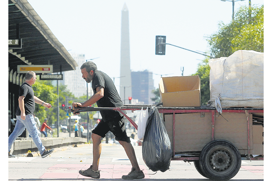 El documento no reconoce el crecimiento de la pobreza, ni el desempleo ni el gravísimo deterioro social que provocó.