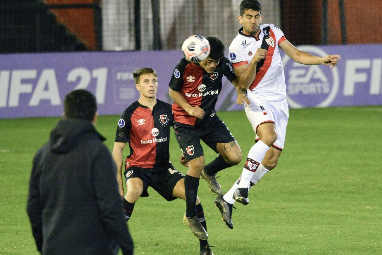 Newell's igualó y quedó afuera de la Copa Sudamericana.