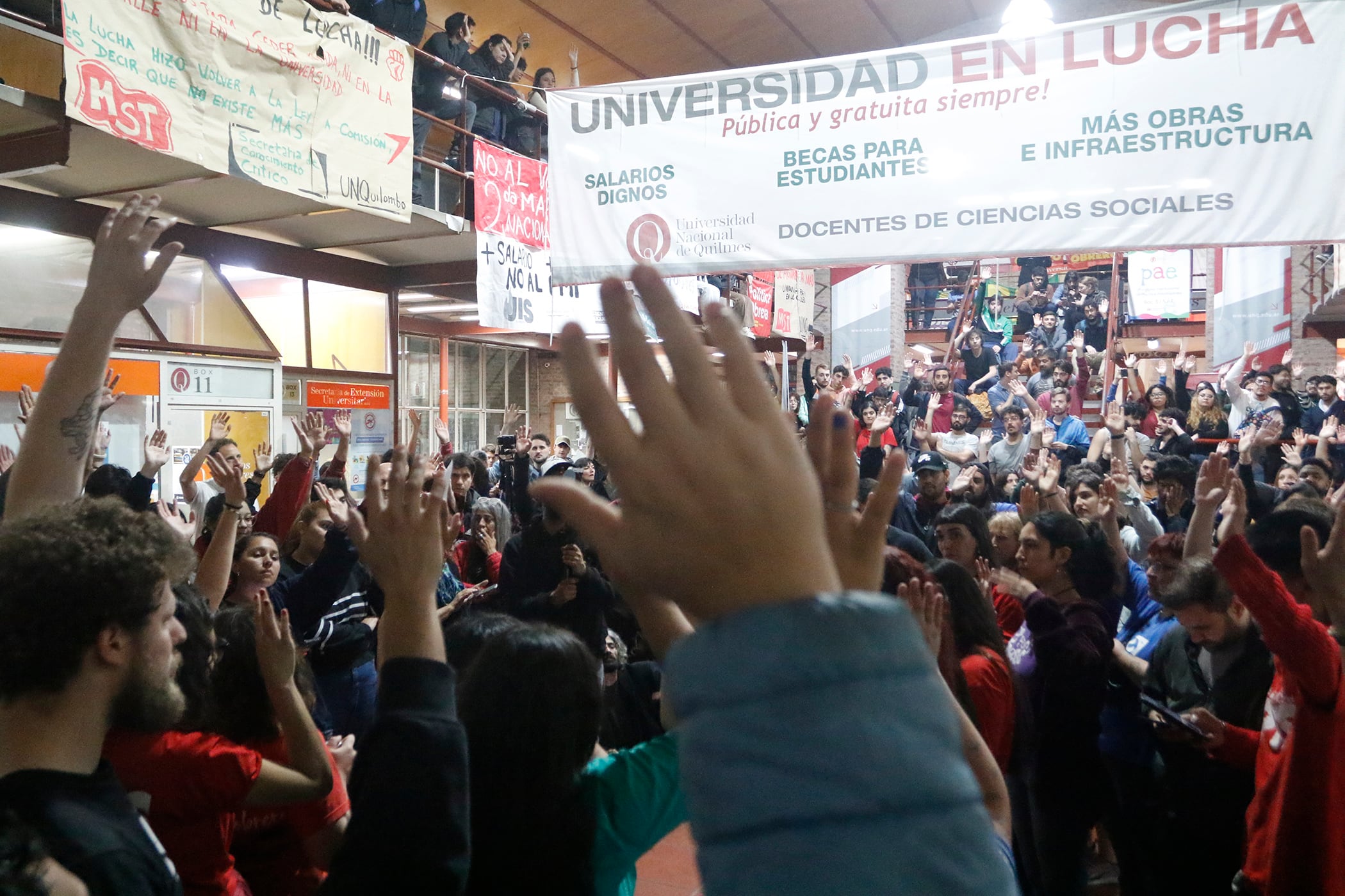 La asamblea de estudiantes de la UNQ en la que ocurrió el incidente.
