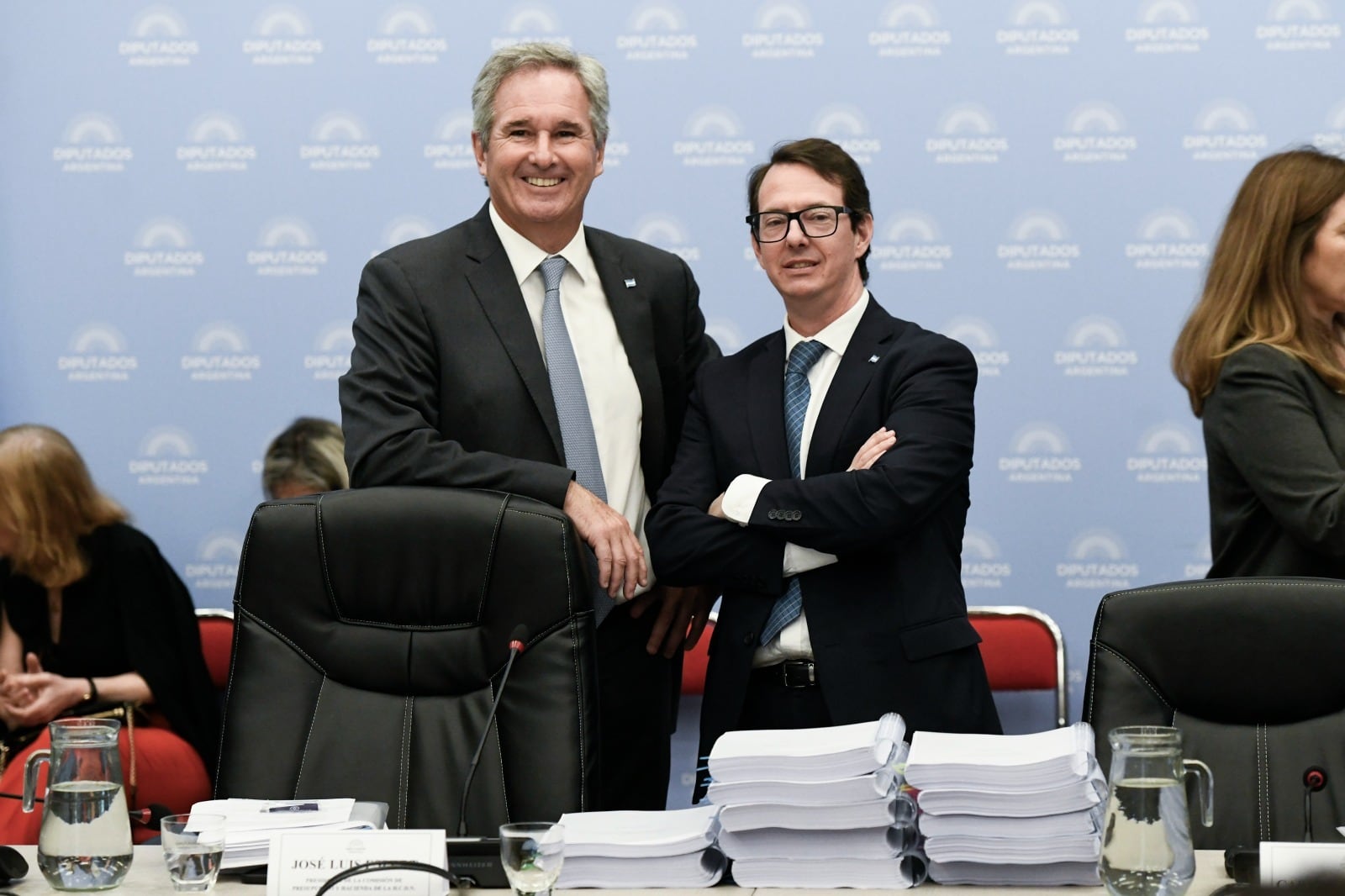 El secretario de Finanzas, Pablo Quirno y el de Hacienda, Carlos Guberman.