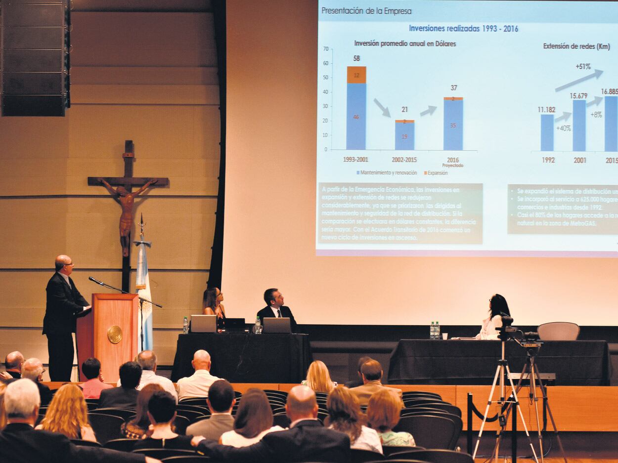 Las empresas reclamaron nuevos ajustes en la audiencia pública realizada en la Universidad Católica. 