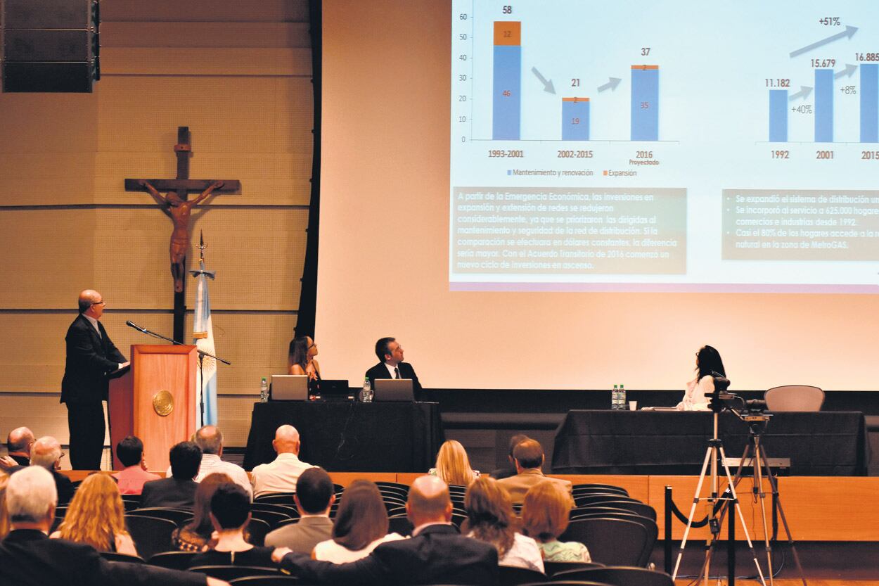 Las empresas reclamaron nuevos ajustes en la audiencia pública realizada en la Universidad Católica.