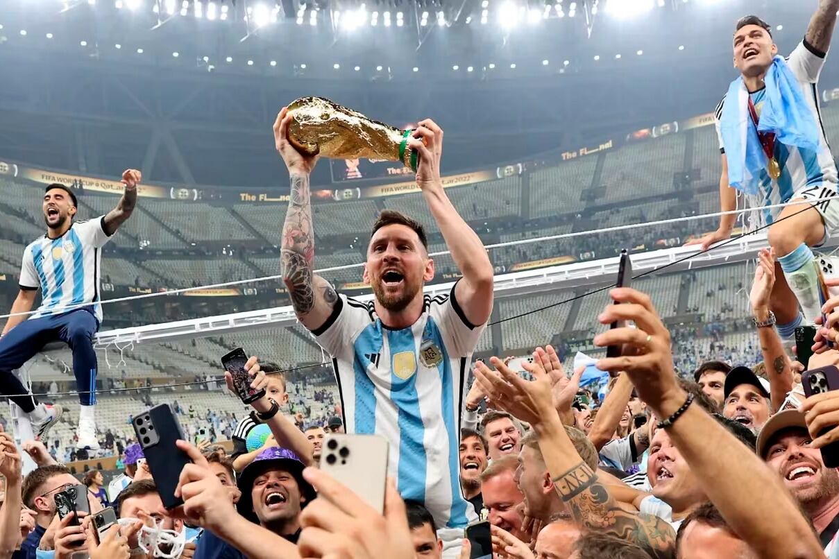 Messi con la Copa del Mundo, un sueño cumplido.