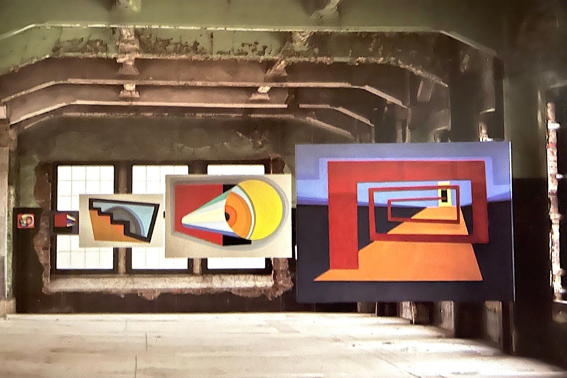 Vista parcial "Vida revolucionaria", muestra de Magdalena Jitrik en Manifesta 9, Genk, Bélgica, 2012.