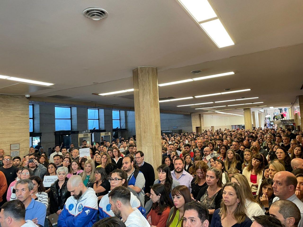 Los trabajadores judiciales iban a movilizar a Gobernación.