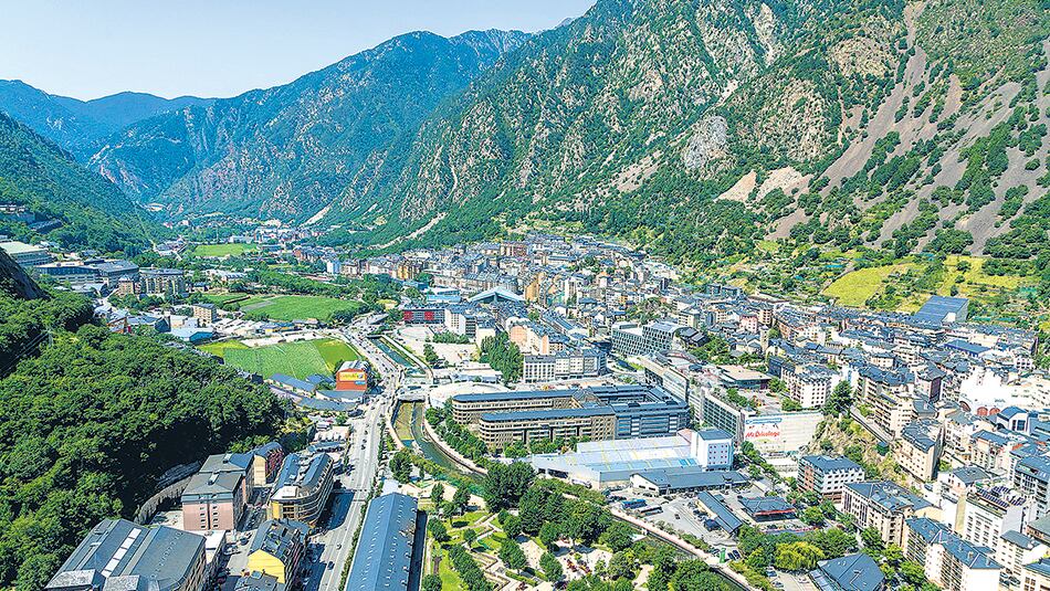 La empresa dirigida por Gilligan tenía una cuenta no declarada en Andorra.