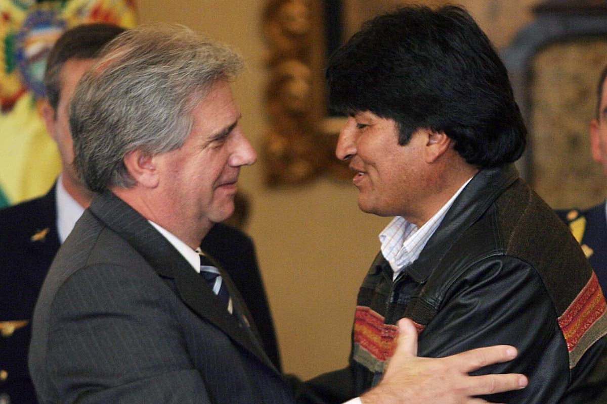 Evo morales reaccionó rápidamente y celebró la decisión del gobierno de Tabaré Vázquez. 