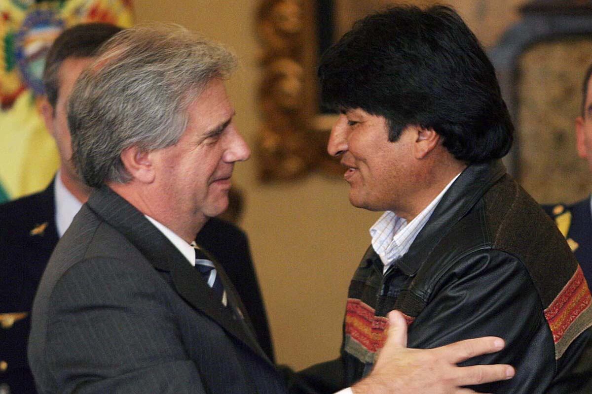 Evo morales reaccionó rápidamente y celebró la decisión del gobierno de Tabaré Vázquez.