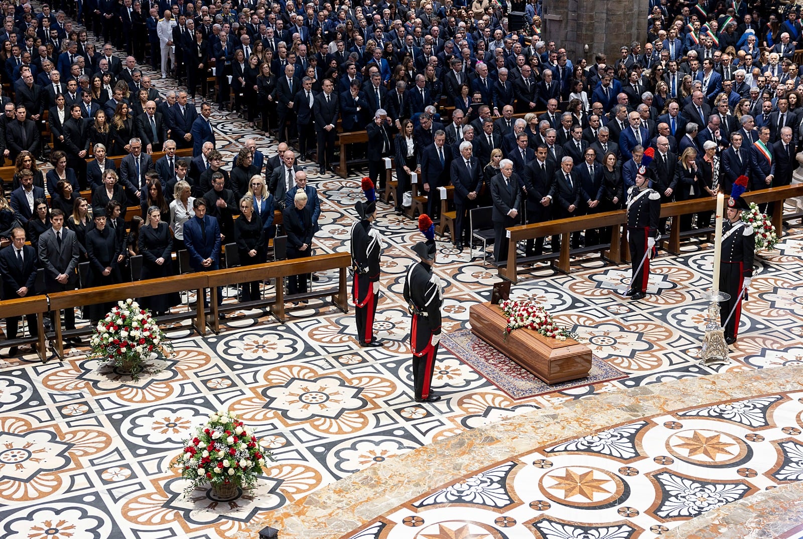 El funeral de Berlusconi en la catedral de Milán.