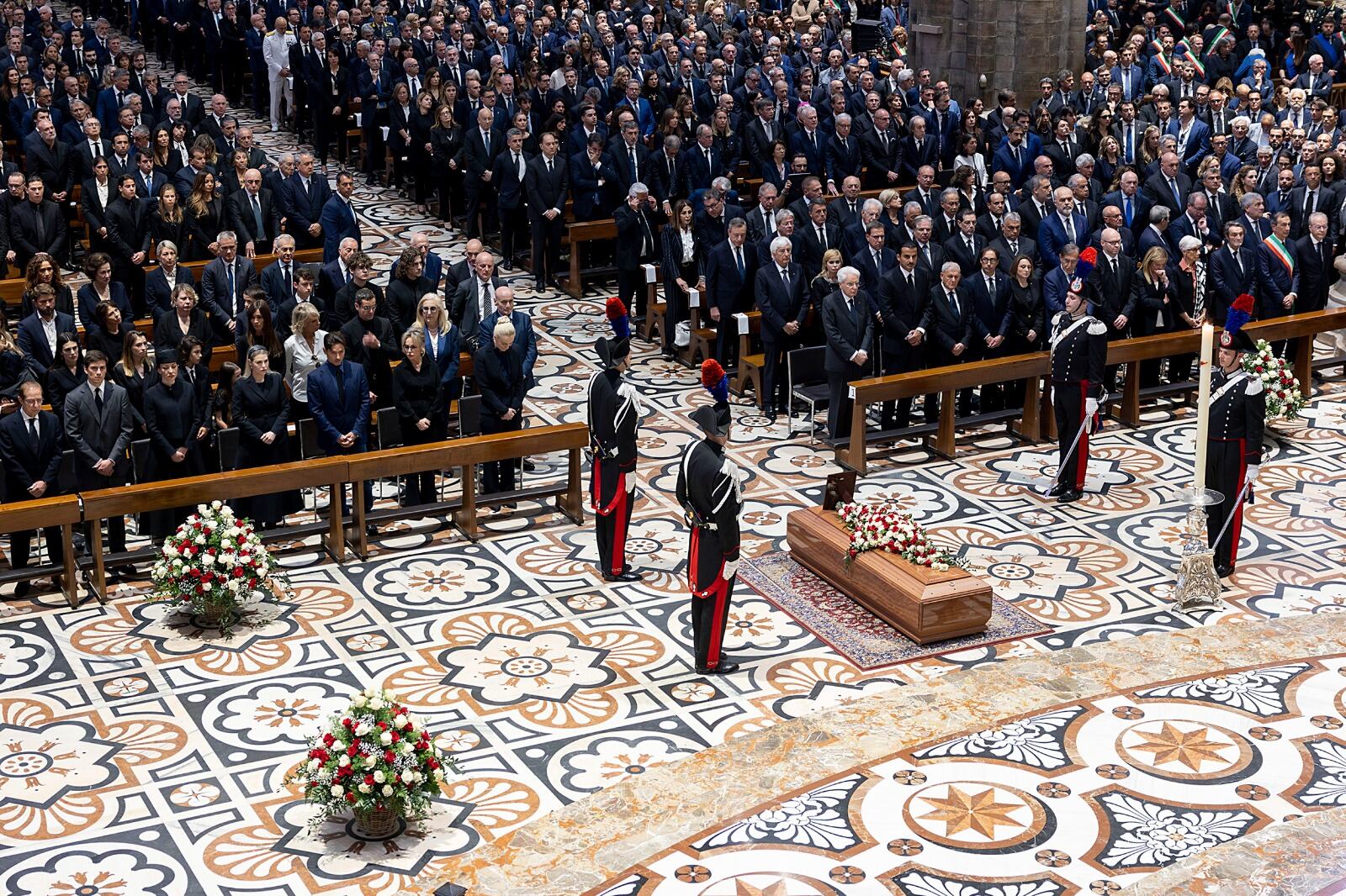 El funeral de Berlusconi en la catedral de Milán.
