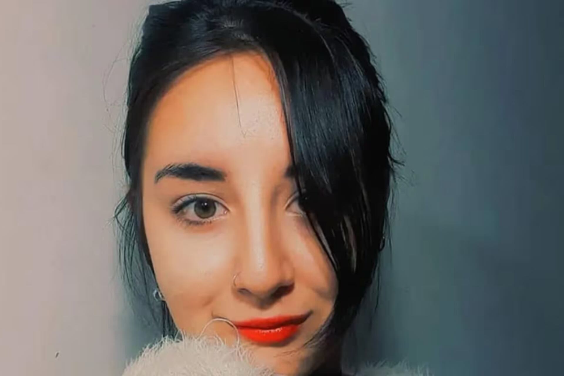 Lucía Castro Osores tenía 18 años. Murió por las graves quemaduras que sufrió tras el incendio del pub donde estaba con sus amigos. Imagen: Facebook