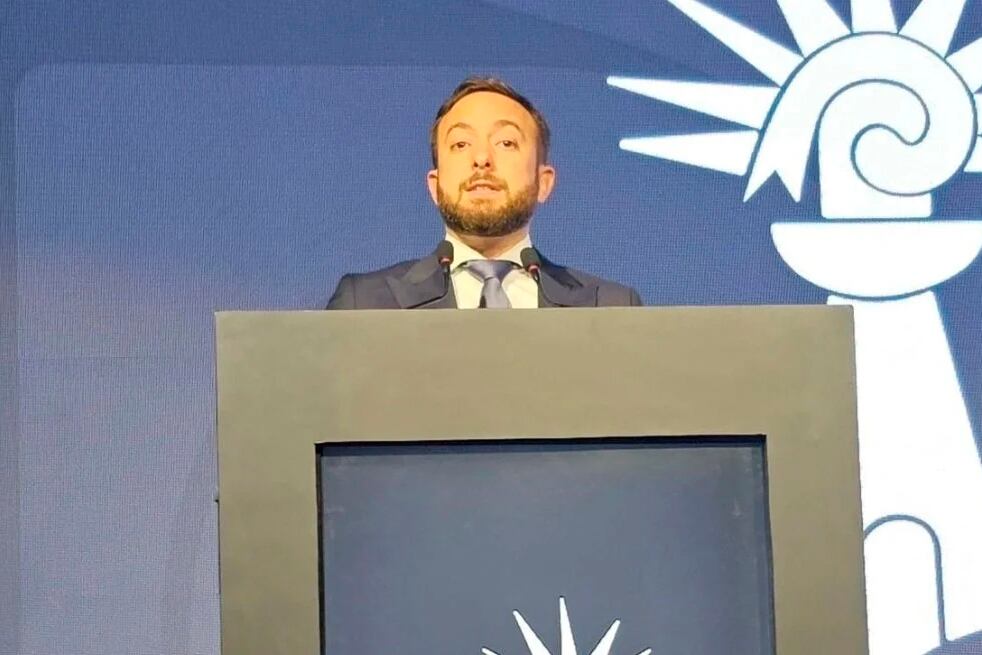 La Fundación que preside Agustín Laje, mencionada por un operador del mundo cripto,