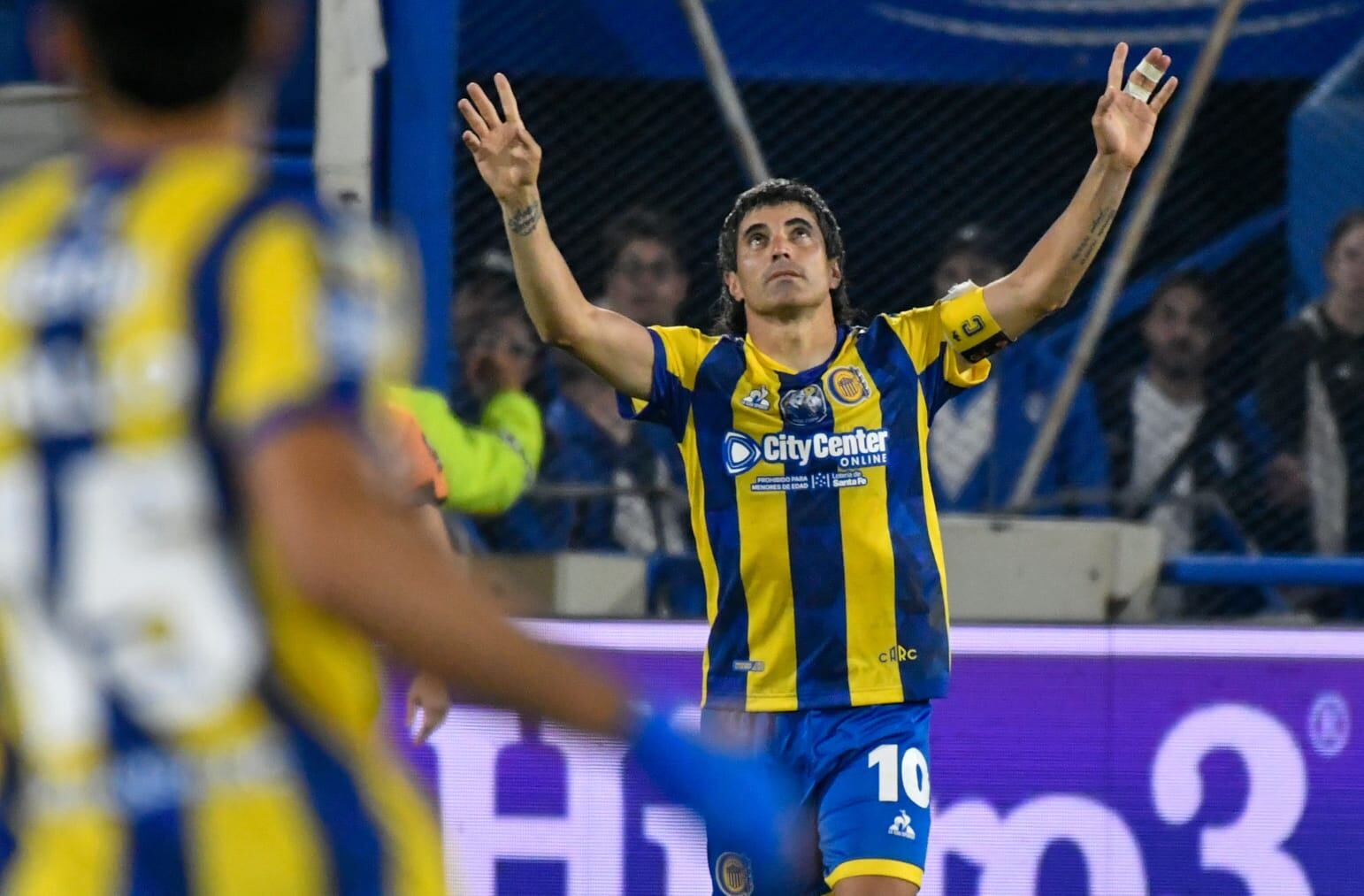 Malcorra marcó el gol del triunfo y se lo dedicó a Miguel Russo